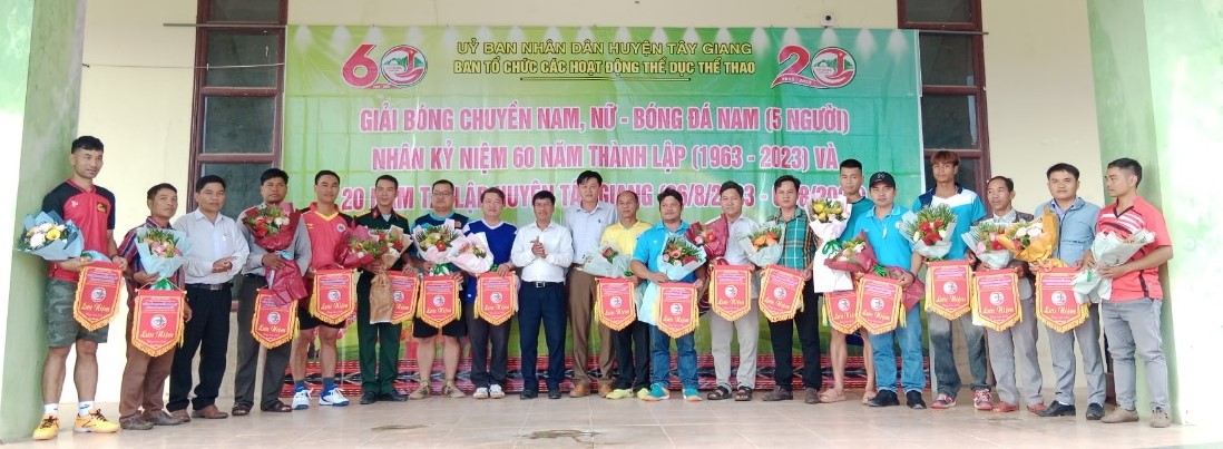 Tây Giang tổ chức thành công các giải thể thao nhân kỷ niệm 20 năm tái lập huyện (2003-2023)